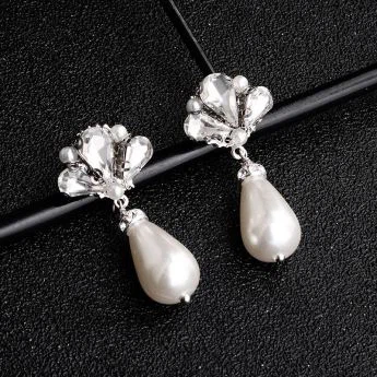 शेल ब्राइडल ड्रॉप इयररिंग्स